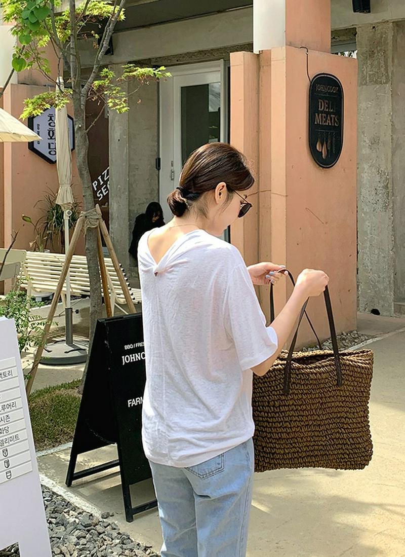 バックツイストリネンブレンドTシャツ
