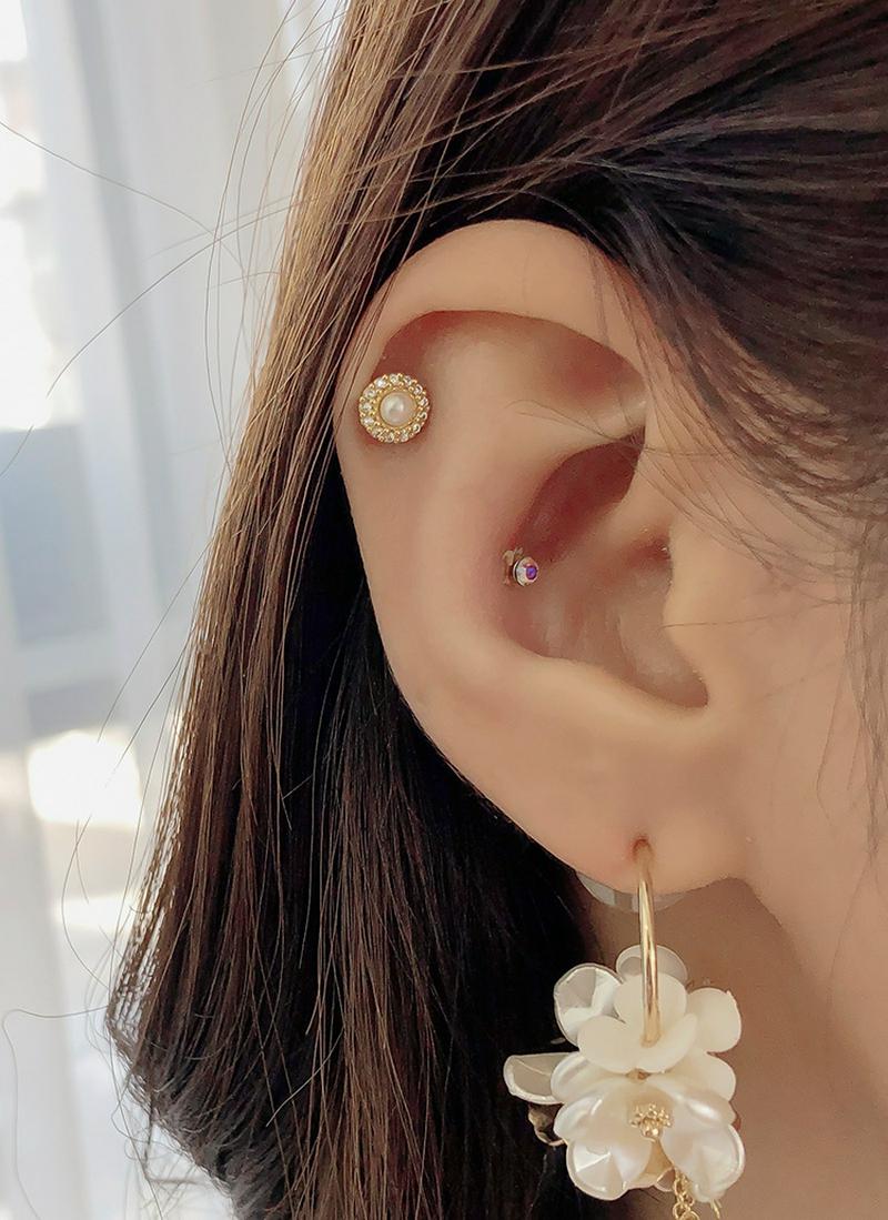 フェイクパールポイントピアス