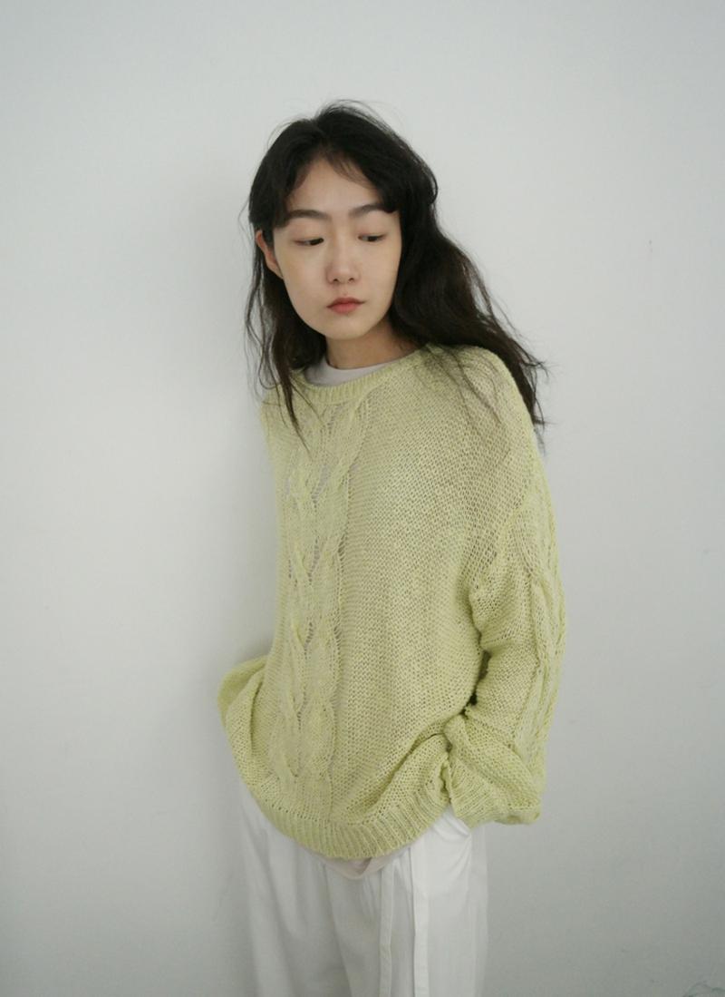 フロントツイストロングスリーブニット