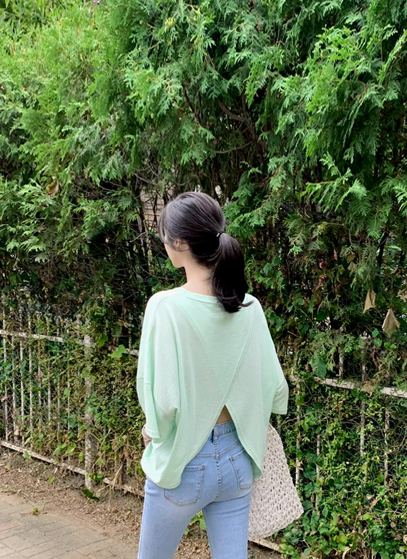 バックスリット長袖Tシャツ