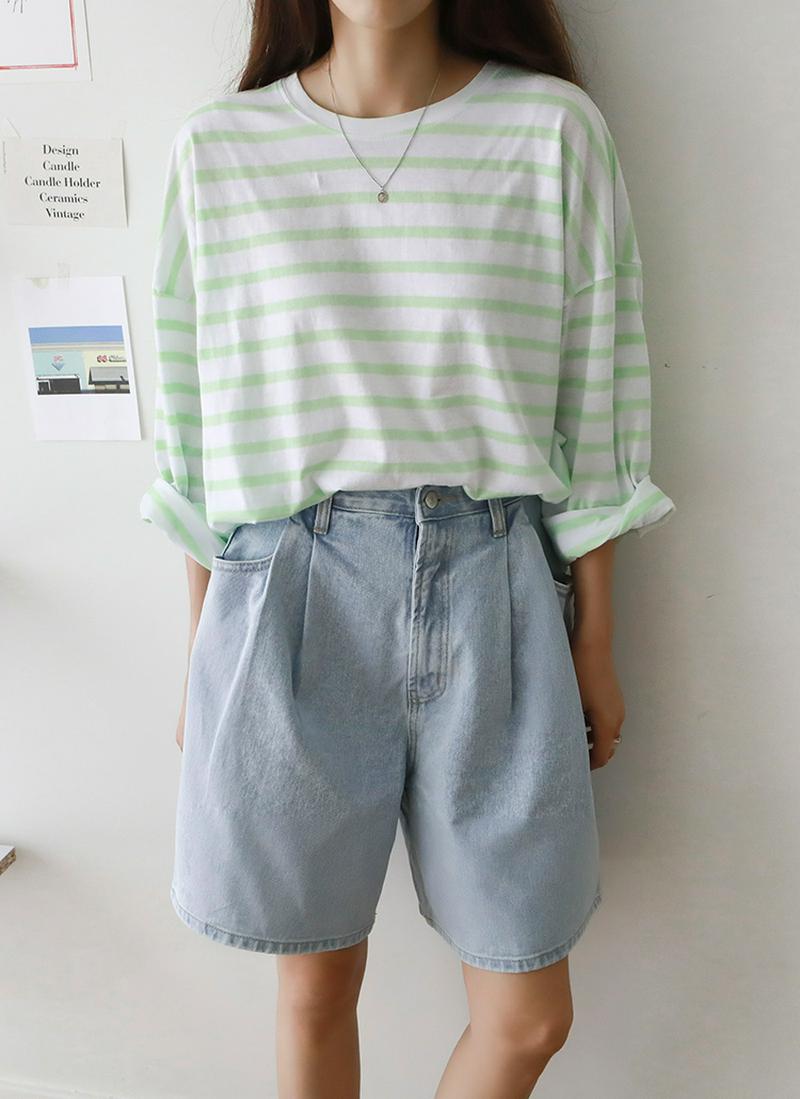 ドロップショルダーストライプTシャツ