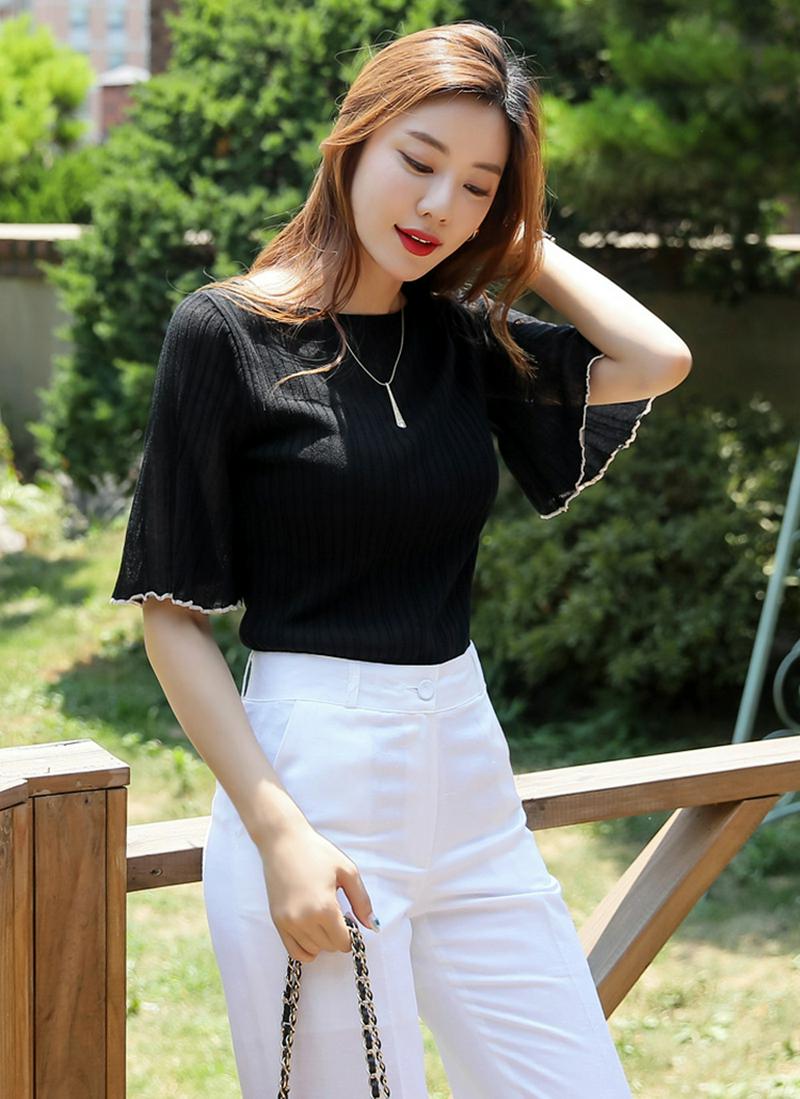 フレアスリーブリブニット