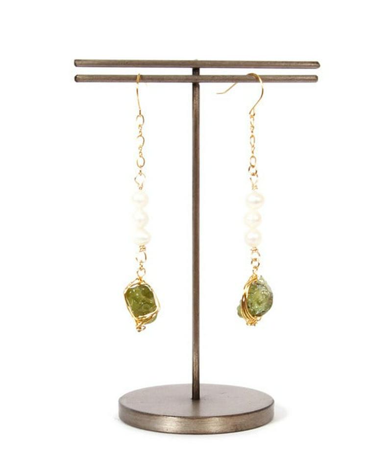 【8月誕生石】K14GF ペリドット×3連淡水パールピアス