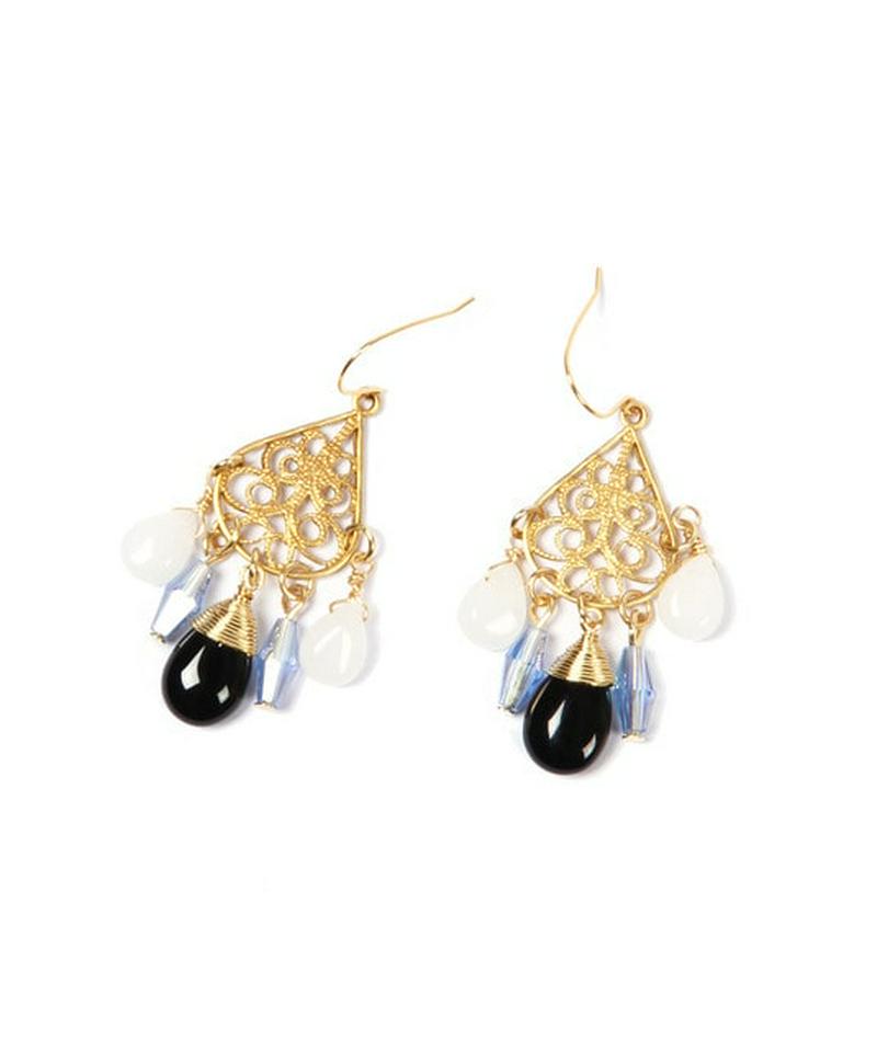 【8月誕生石】K14GF オニキス×装飾しずく型ピアス