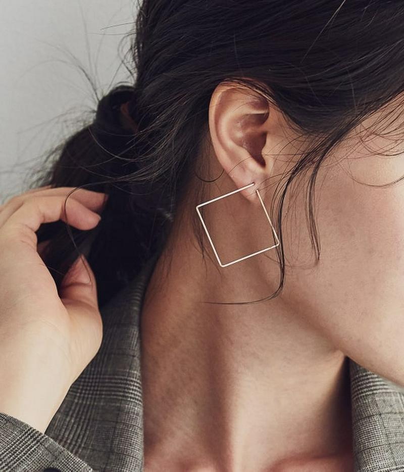 【DeWLuX】スクエアピアス