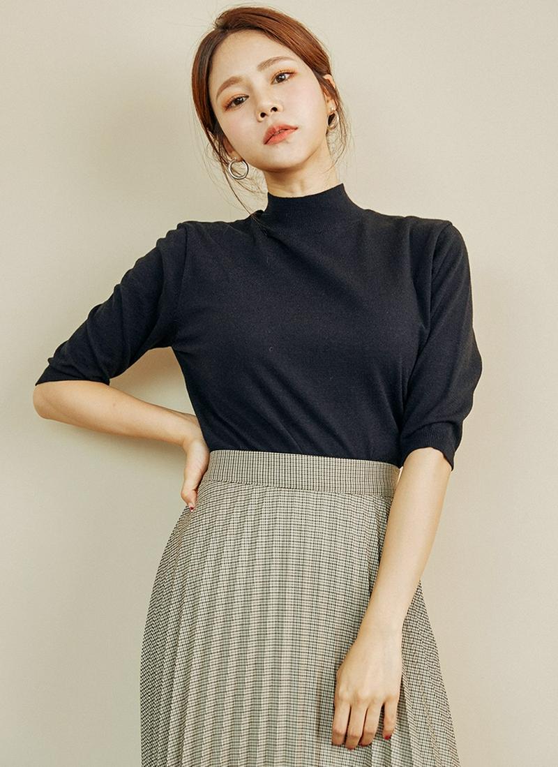 ハーフネック半袖ニット(ブラック)