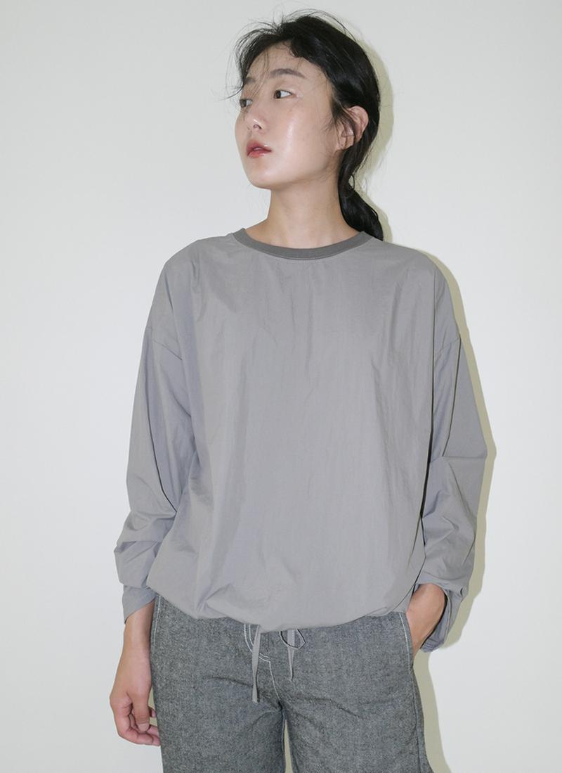 ナイロン長袖Tシャツ