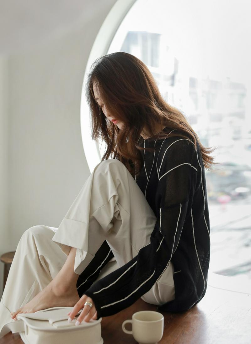 ラインストライプラウンドニット