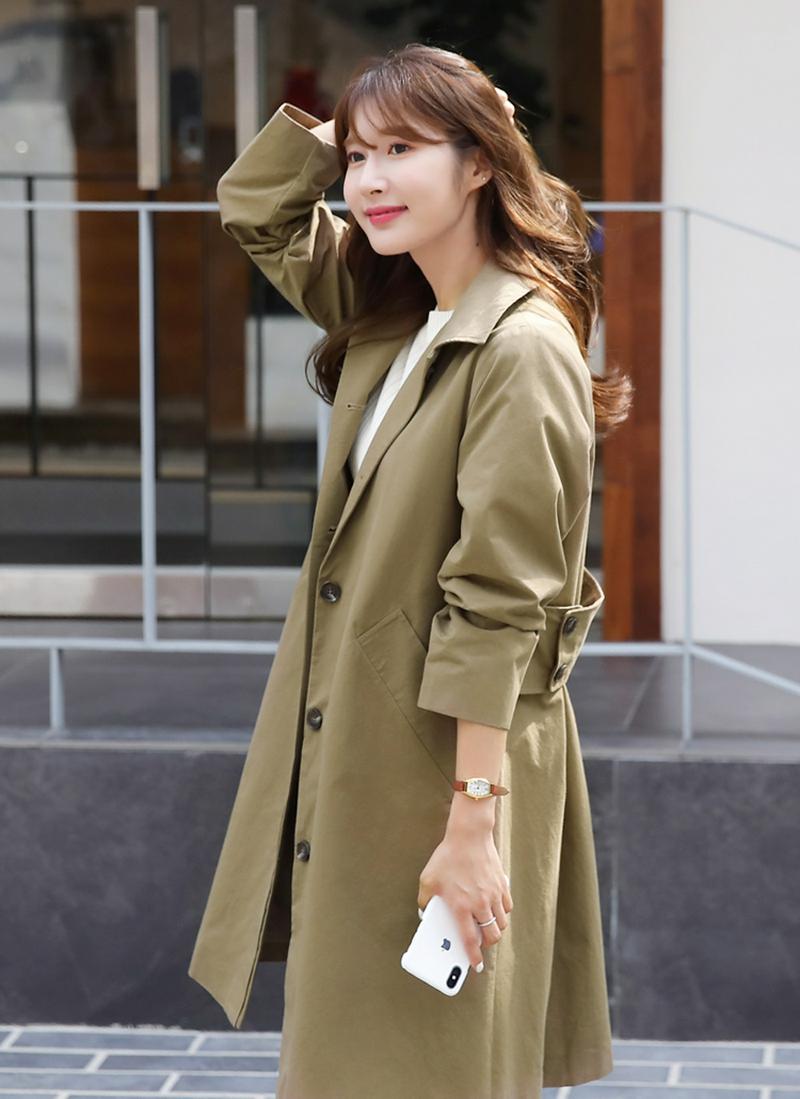 バックストラップカラージャケット