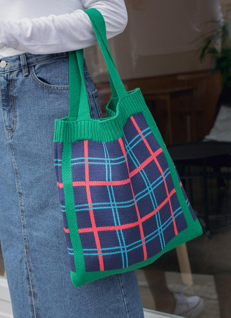 チェックニットバッグ