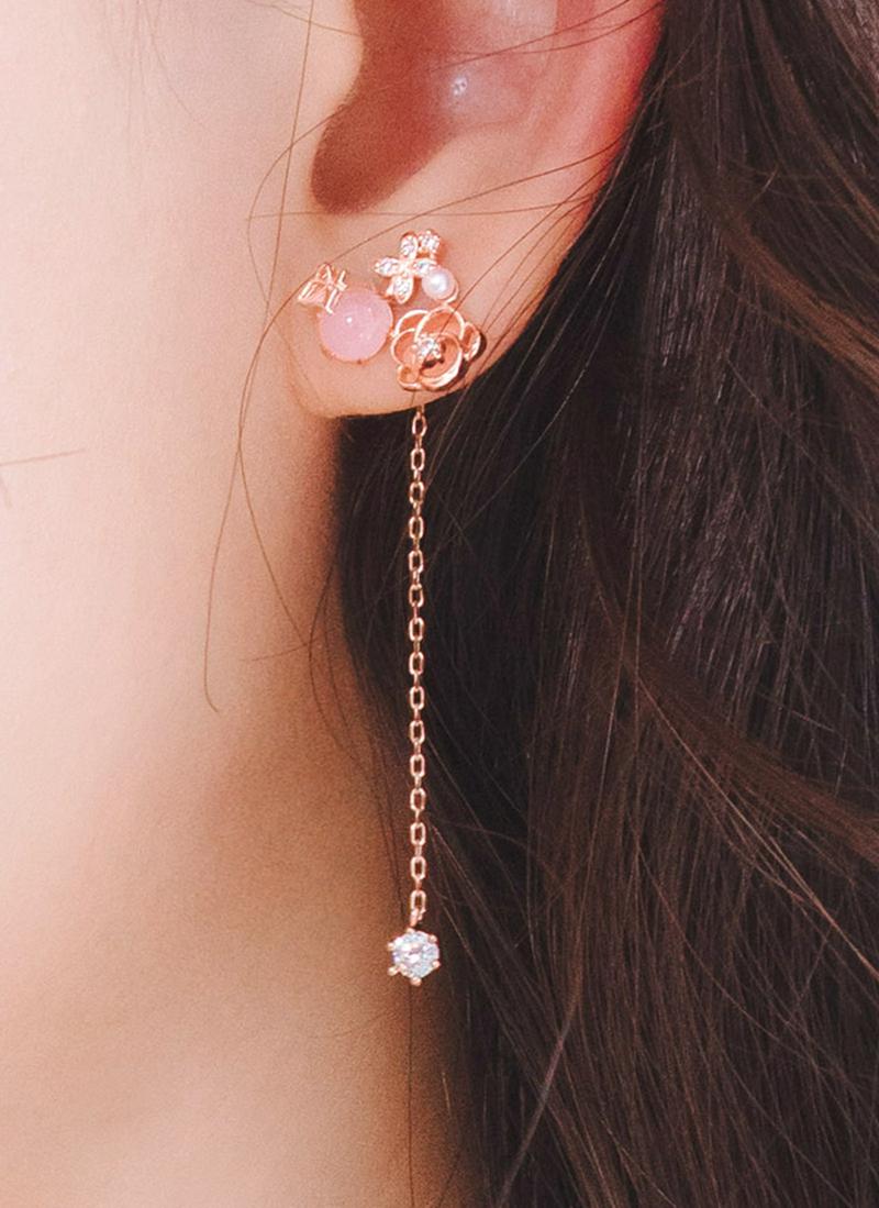 Allie birthモチーフピアス