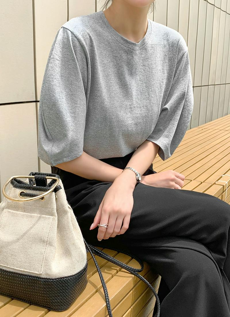 パフスリーブTシャツ