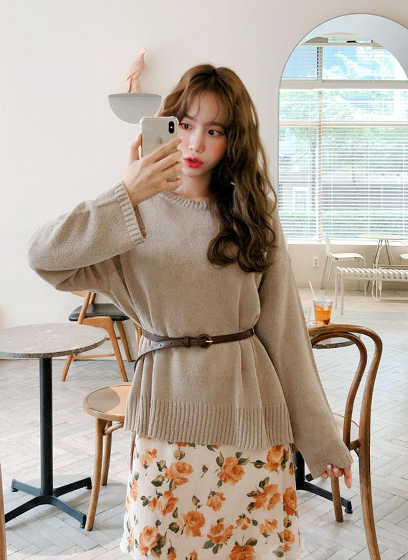 ルーズアクリルニット