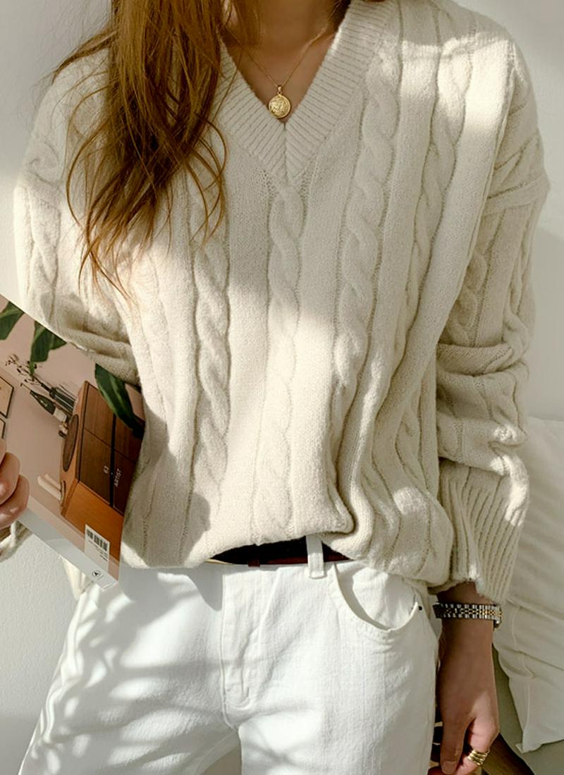 ツイストパターンVネックニット