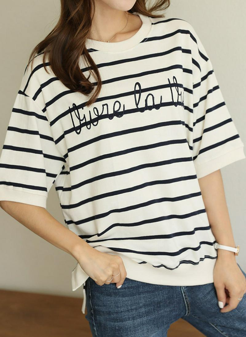 レタリングボーダーTシャツ