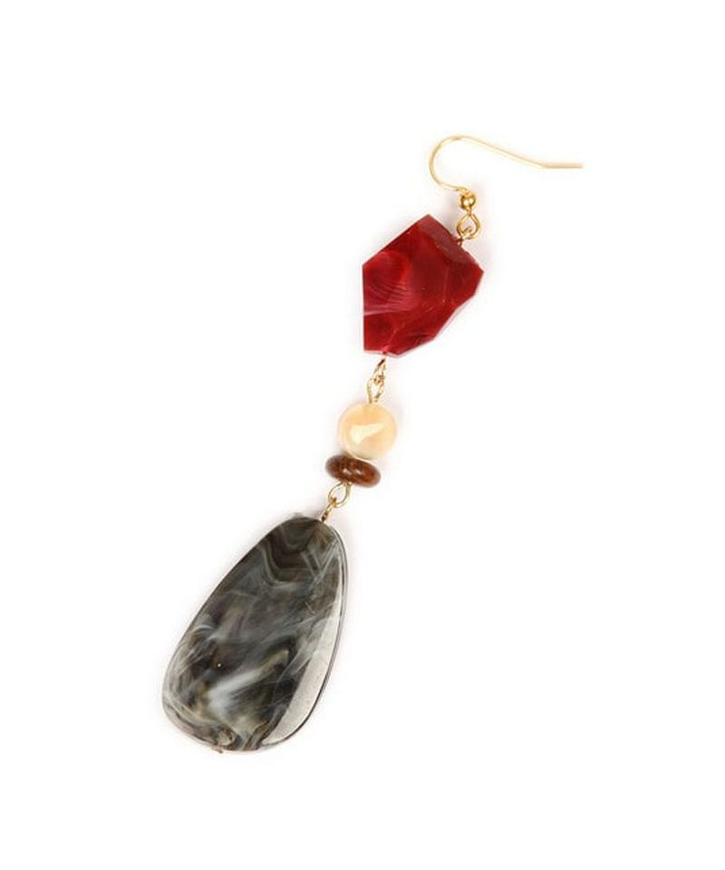 K14GF マーブルパーツ ブラック×レッドピアス