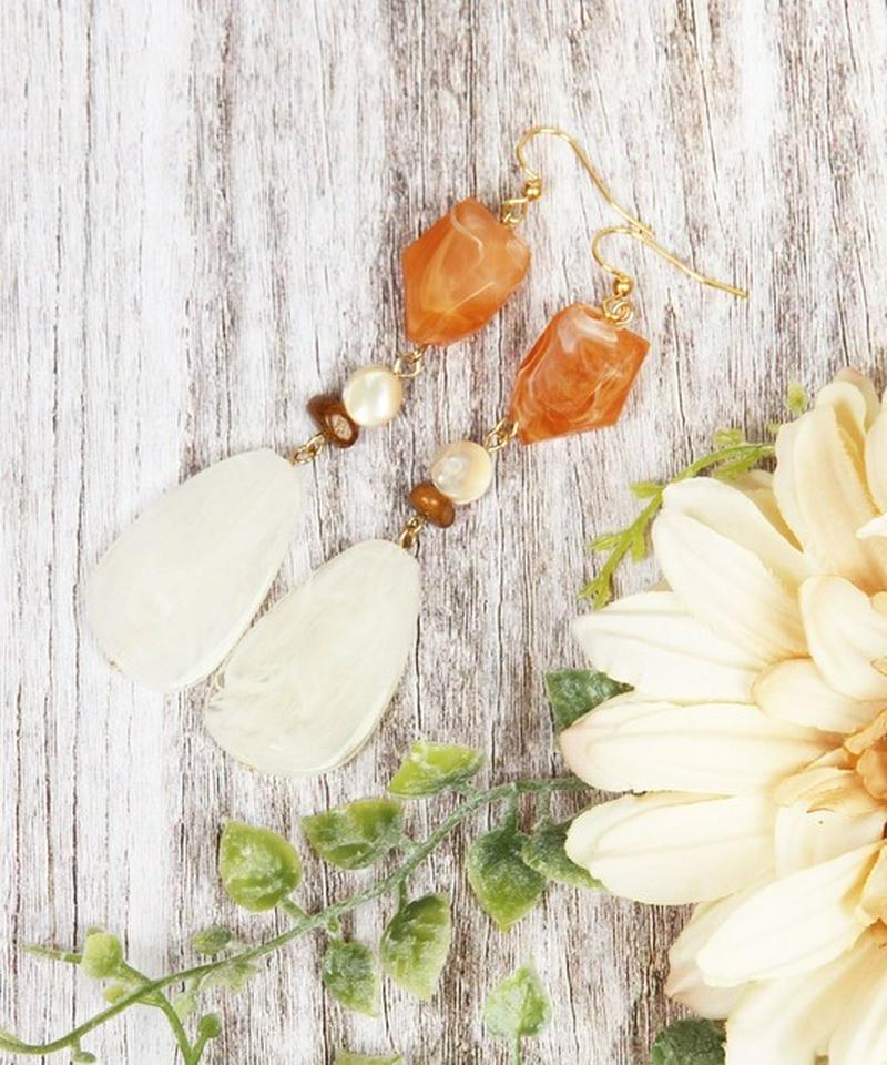 K14GF マーブルパーツ オレンジ×ホワイトピアス