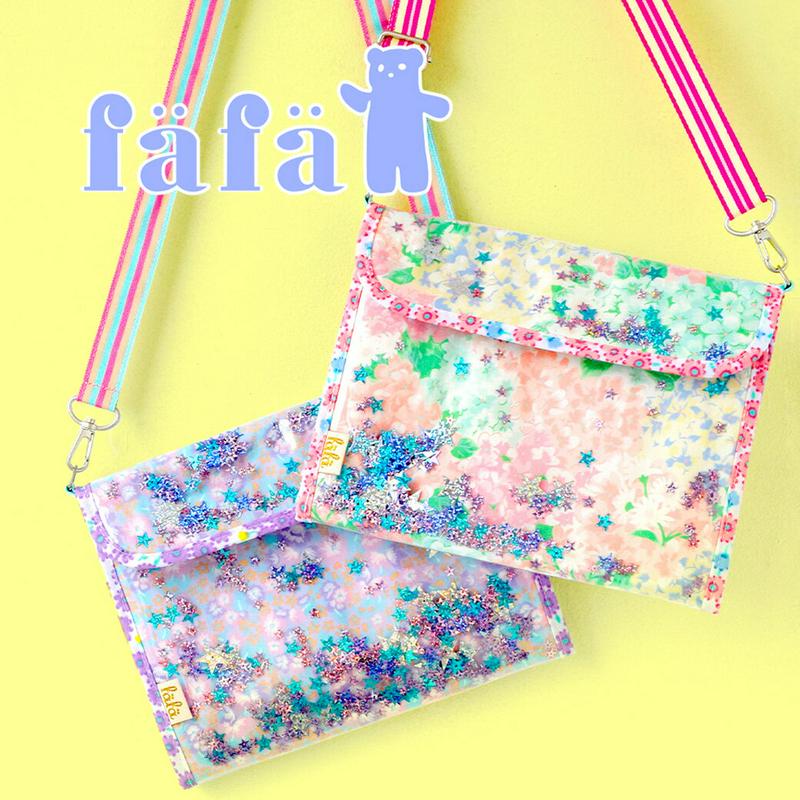 マルチケース　じゃばらで中が大きく開く、カードポケットやペンホルダーも付いたマルチケース。レディース 母子手帳ケース 診察券 ポ