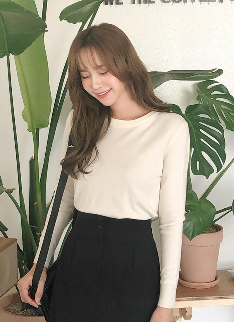 バックボタンポイントニット