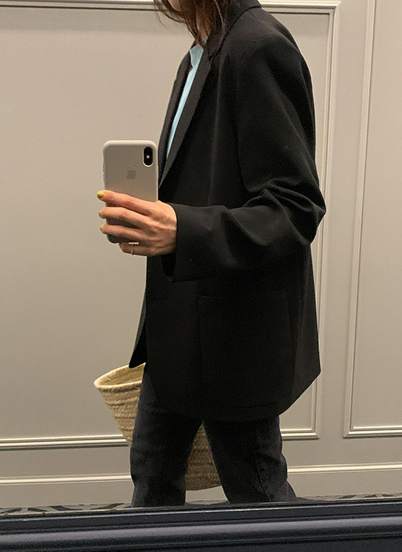 モダンツーボタンジャケット