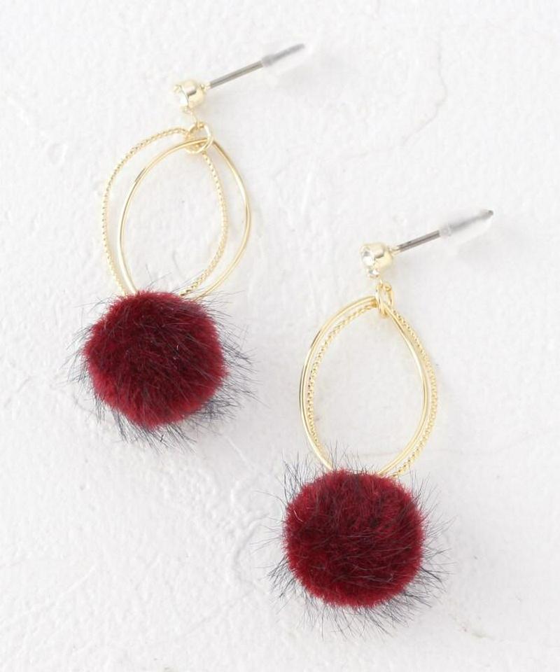 ヘアリーボールピアス