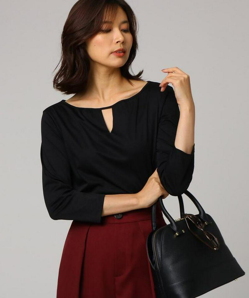 胸スリットコットンスムースプルオーバー