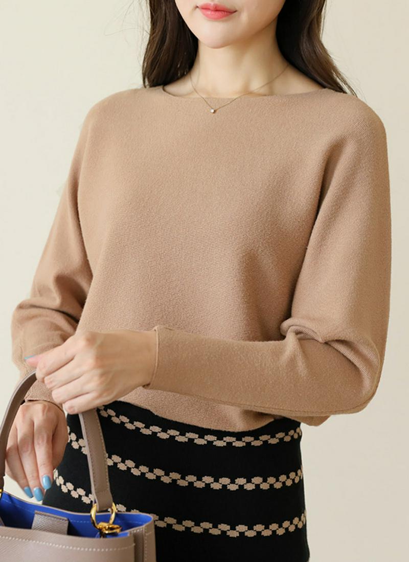 ボートネックニット