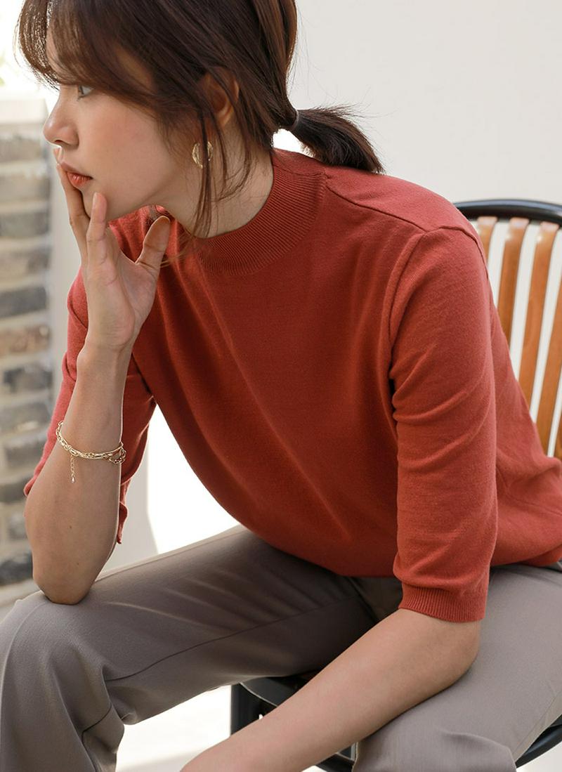 ソフトハーフネックニット