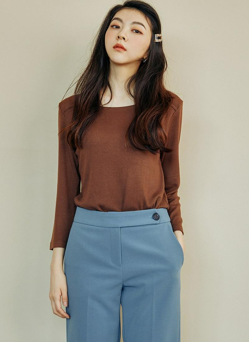 スクエアネックリブニット