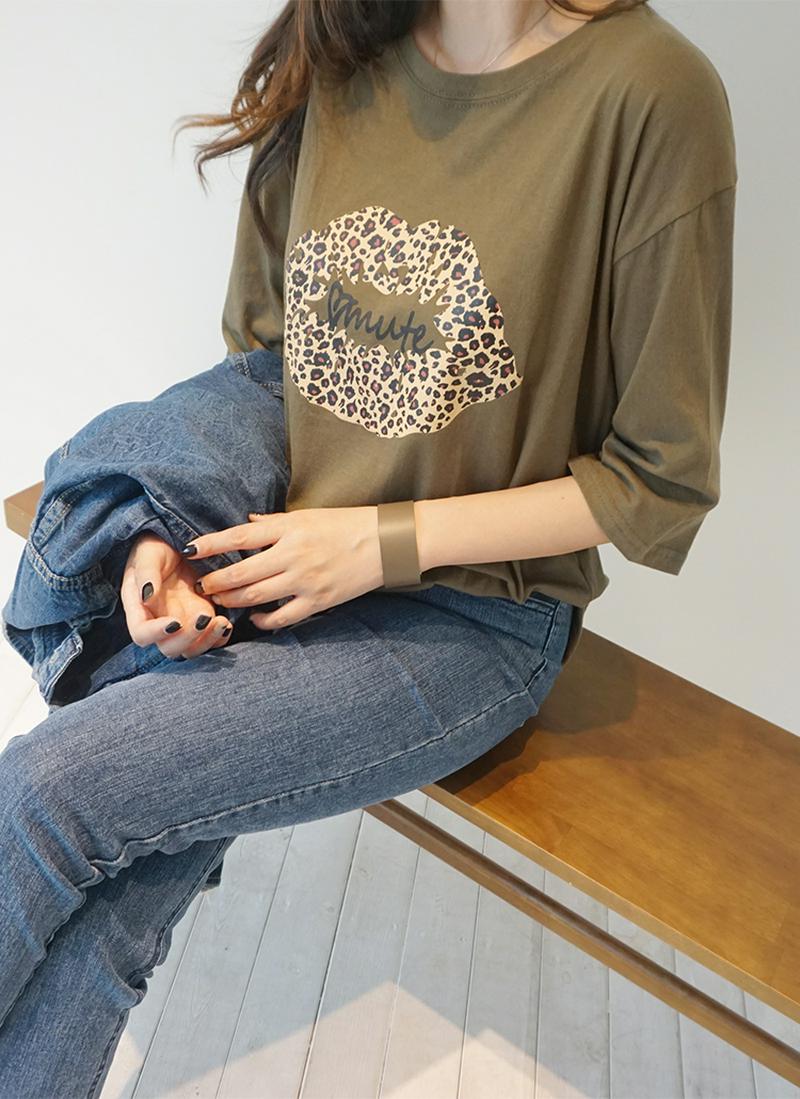 【1+1】レオパードリップTシャツ