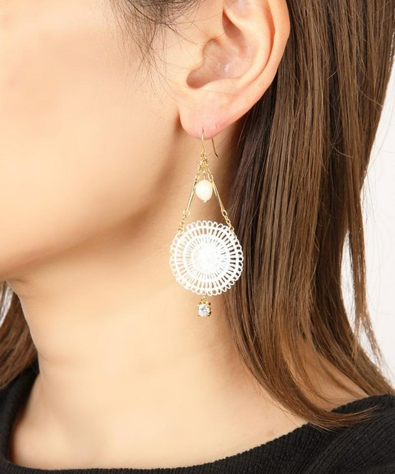 K14GF レースホワイト×淡水パールピアス