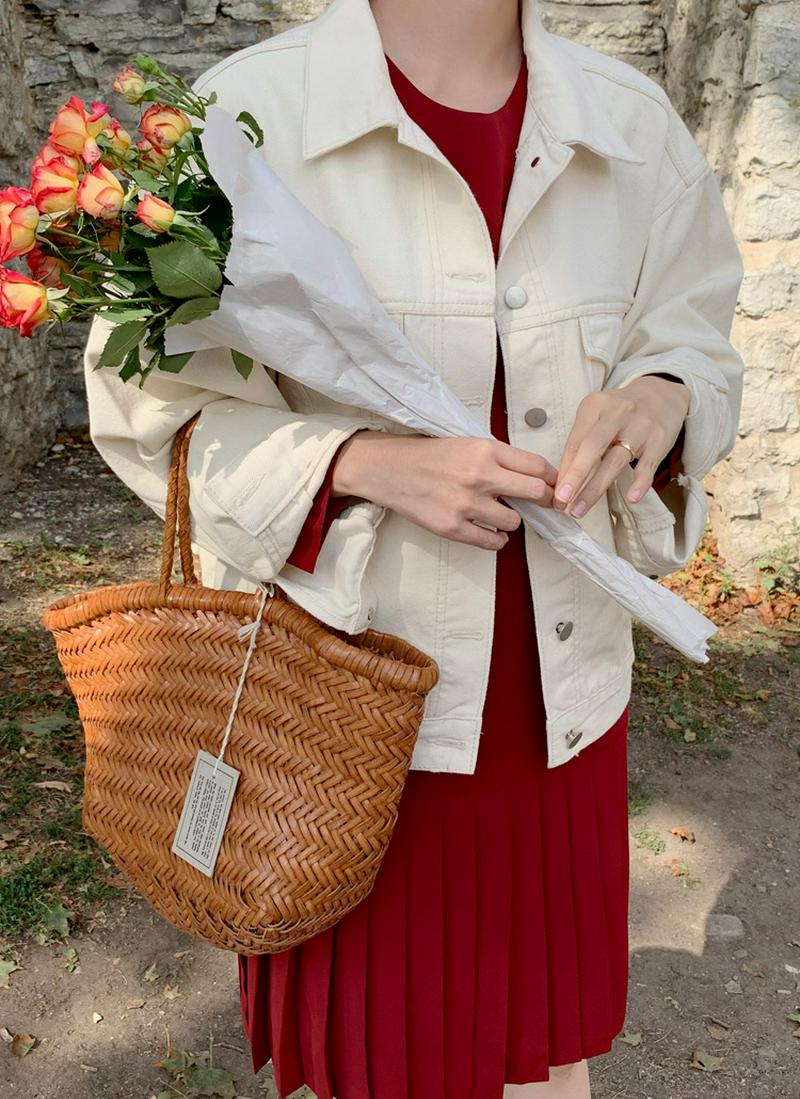 クリームカラージャケット