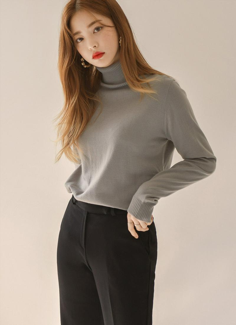アクリルタートルネックニット