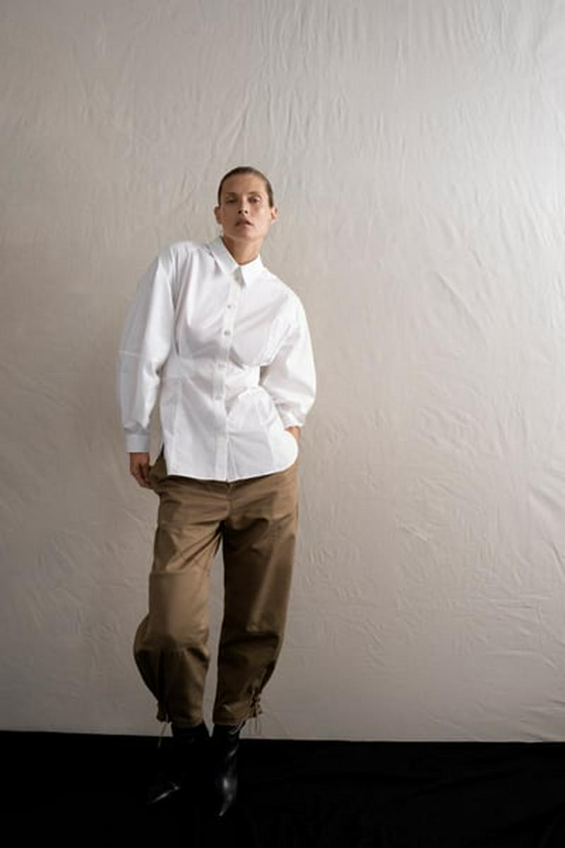 TAILORED SHIRT WITH VOLUMINOUS SLEEVES