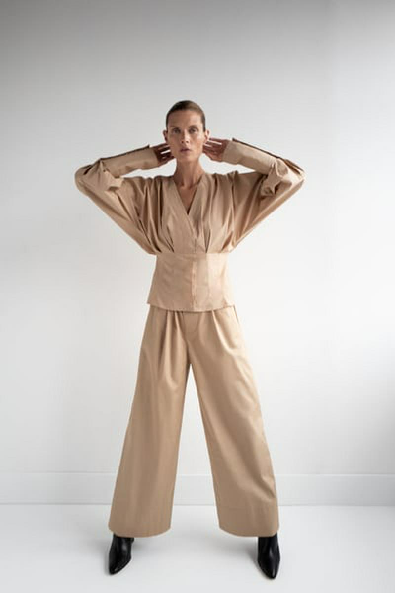 DARTED POPLIN BLOUSE