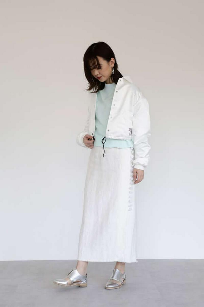 バックロゴカットソー