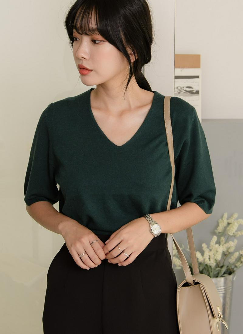Vネック半袖ニット