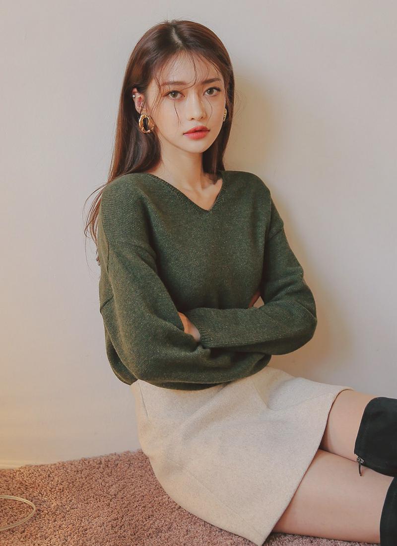 ウールミックスVネックニット