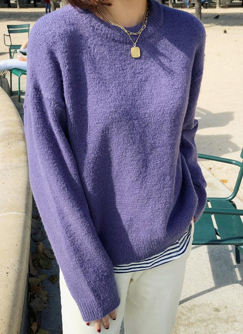 ラウンドネックニットトップス