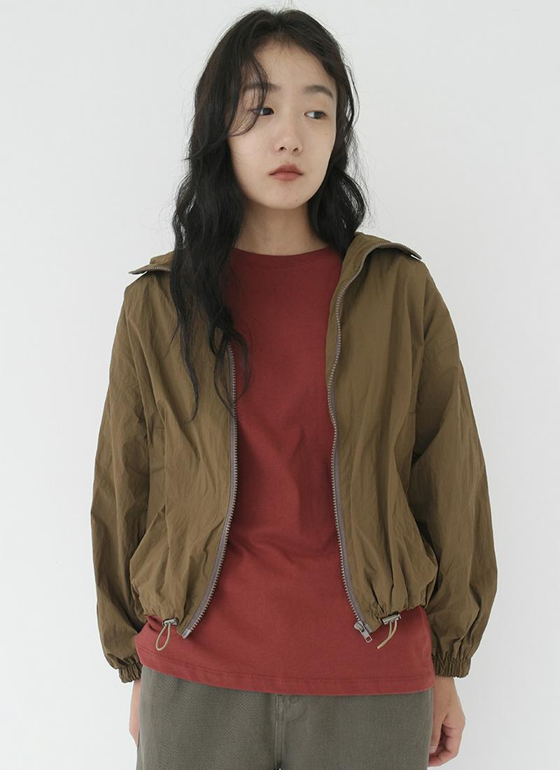 フードナイロンジャケット