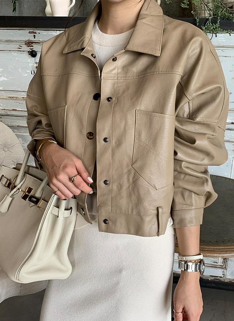 ショートレザー調ジャケット