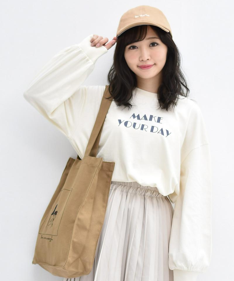 ロゴ刺繍キャップ