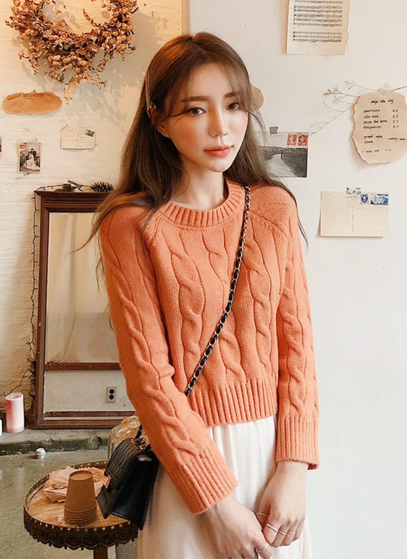 ケーブルリブニット