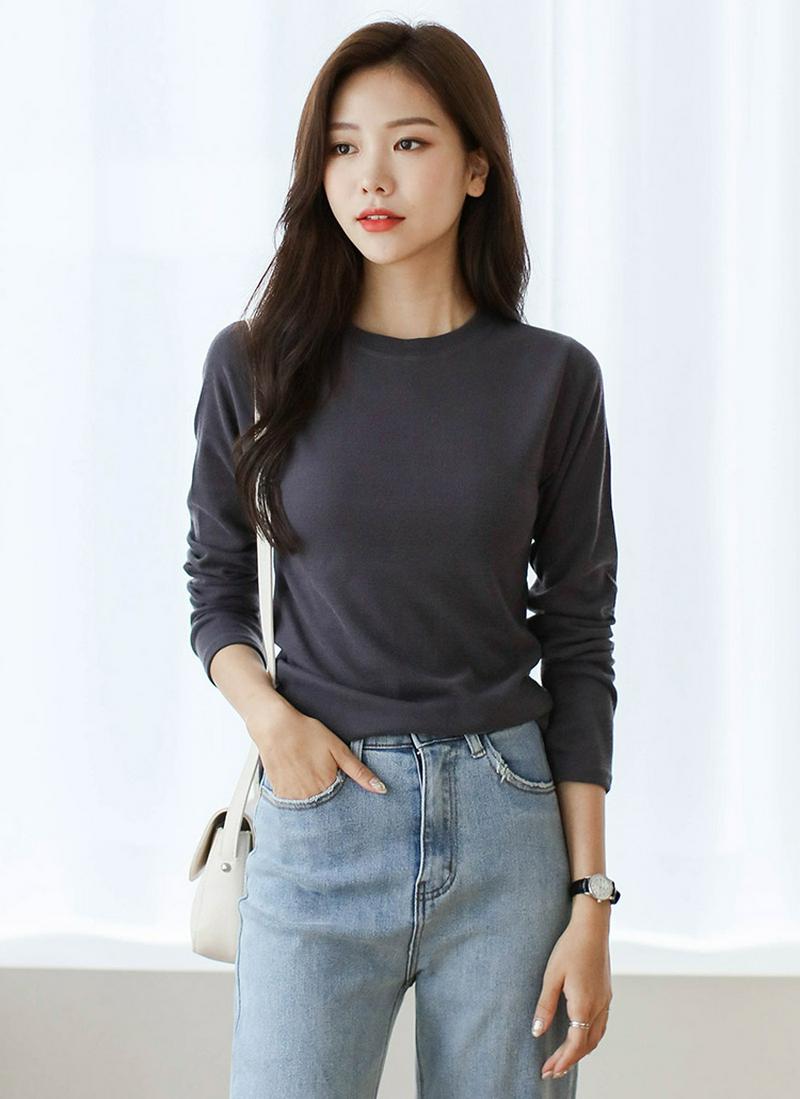 スリム長袖Tシャツ