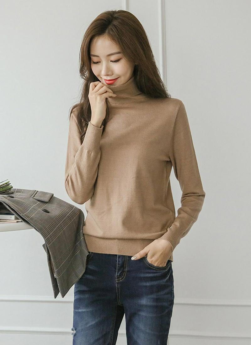 タートルネックニット