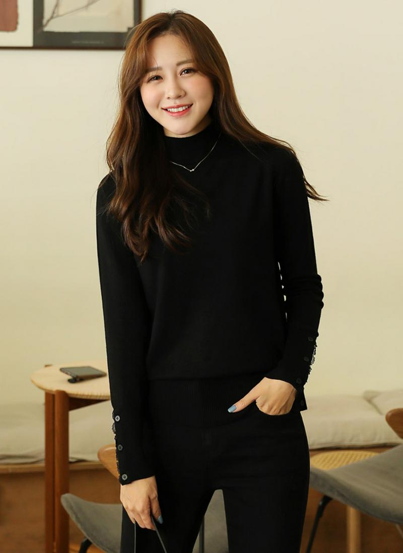 レースボタンスリーブニット