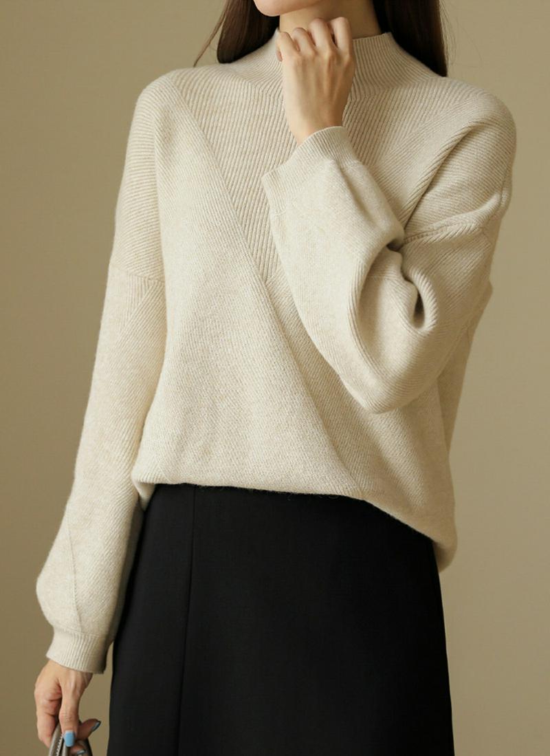 切替ハーフネックニット