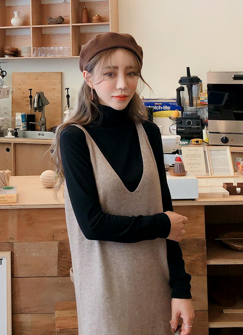 スリムタートルニット