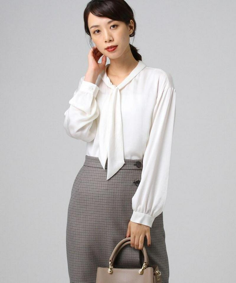 【洗える】サテンボウタイブラウス