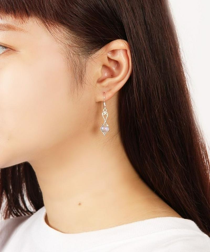 【フランス買付】シルバー925 ホワイトラブラドライトピアス